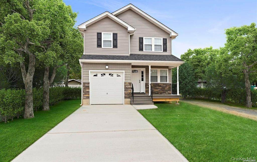 2891 Grant Avenue - Photo 1