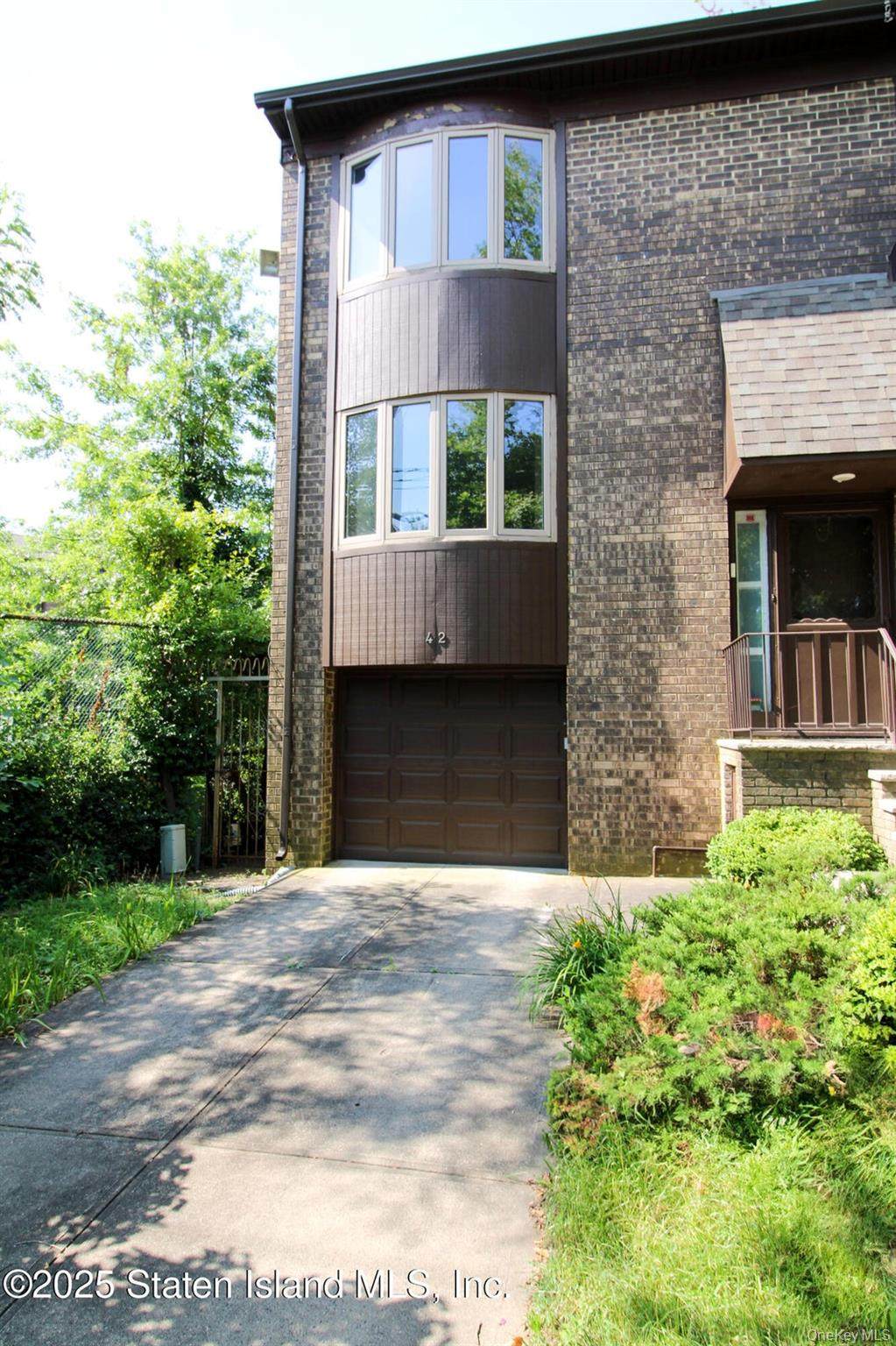 42 Narrows Road S - Photo 1