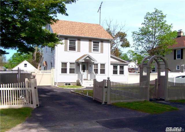 21 Rhodes Avenue - Photo 1