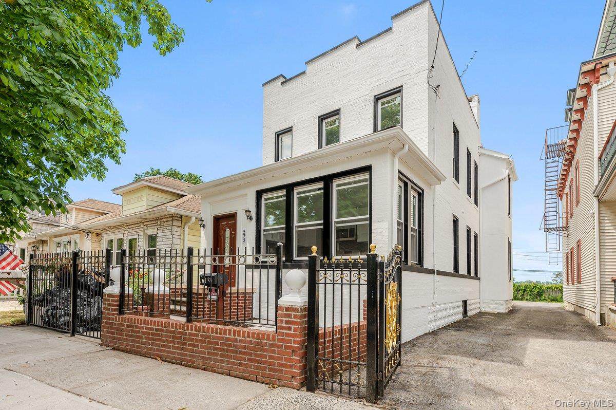 573 Minnieford Avenue - Photo 1