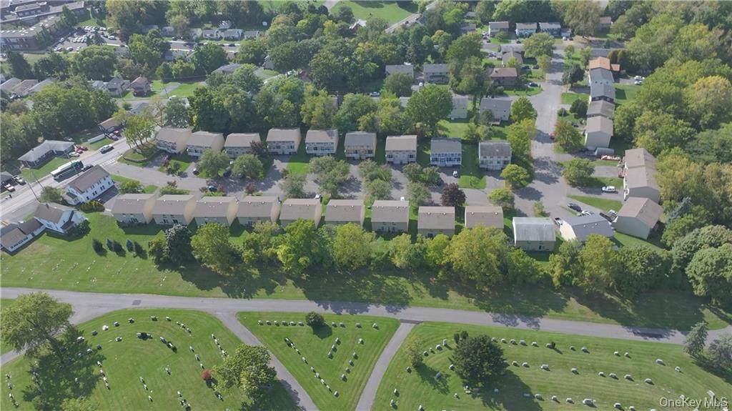 205-274 Robert Drive - Photo 1