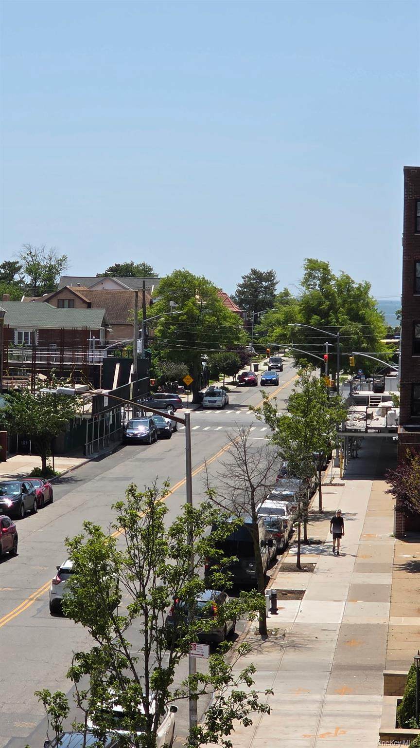 134 West End Avenue - Photo 1