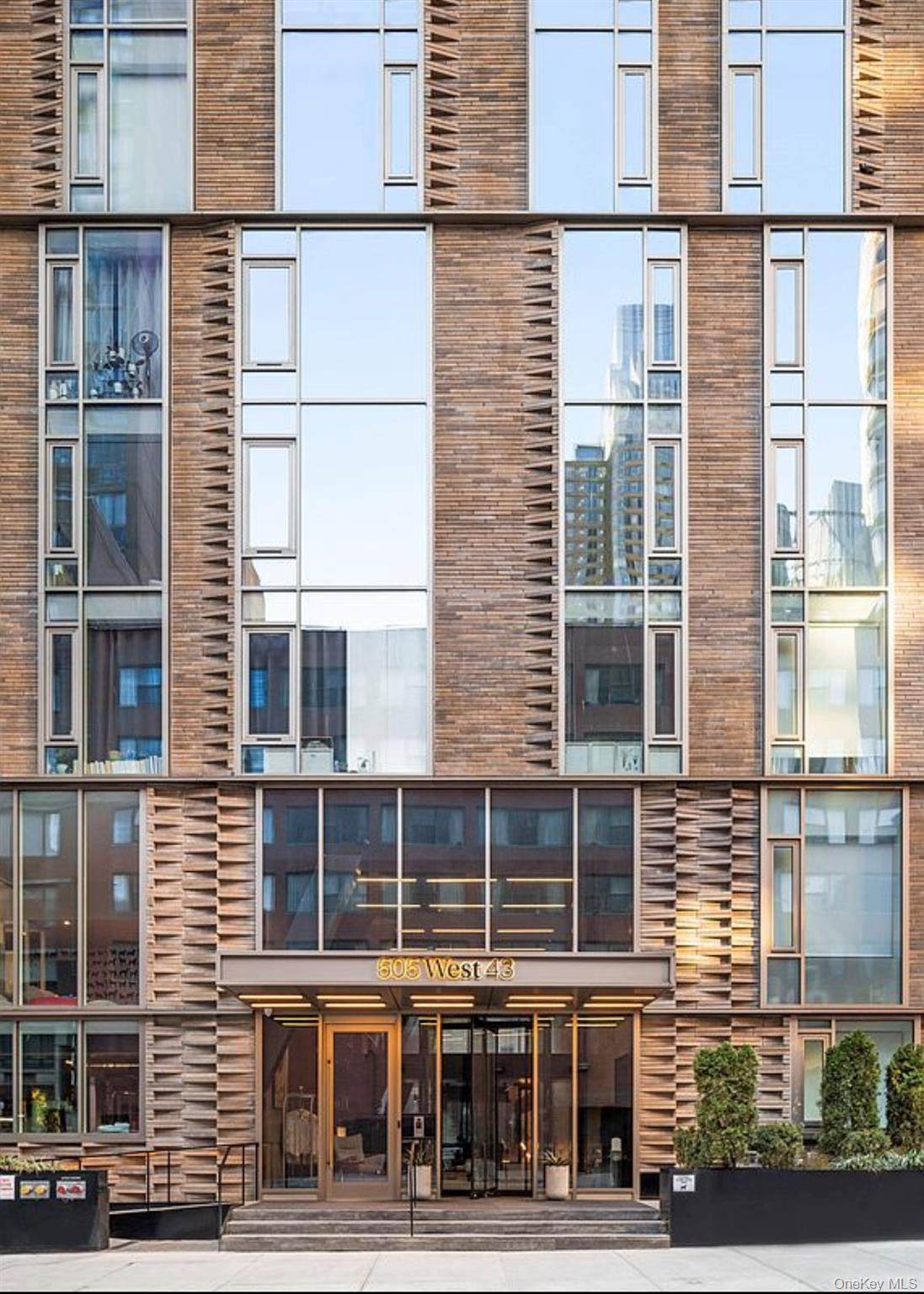 505 43rd Street - Photo 1