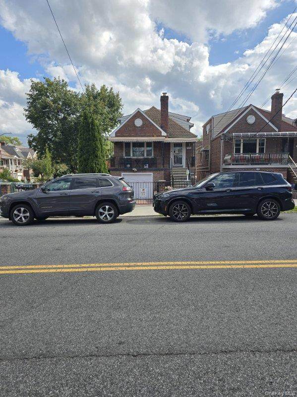 1178 Astor Avenue - Photo 1