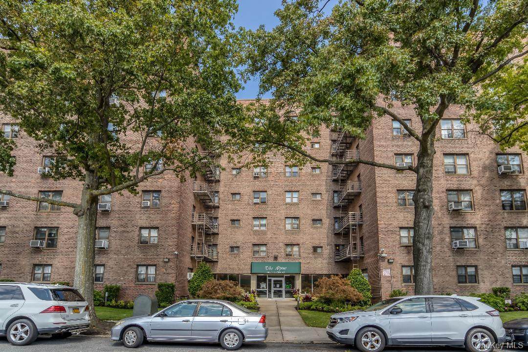 204-15 Foothill Avenue - Photo 1