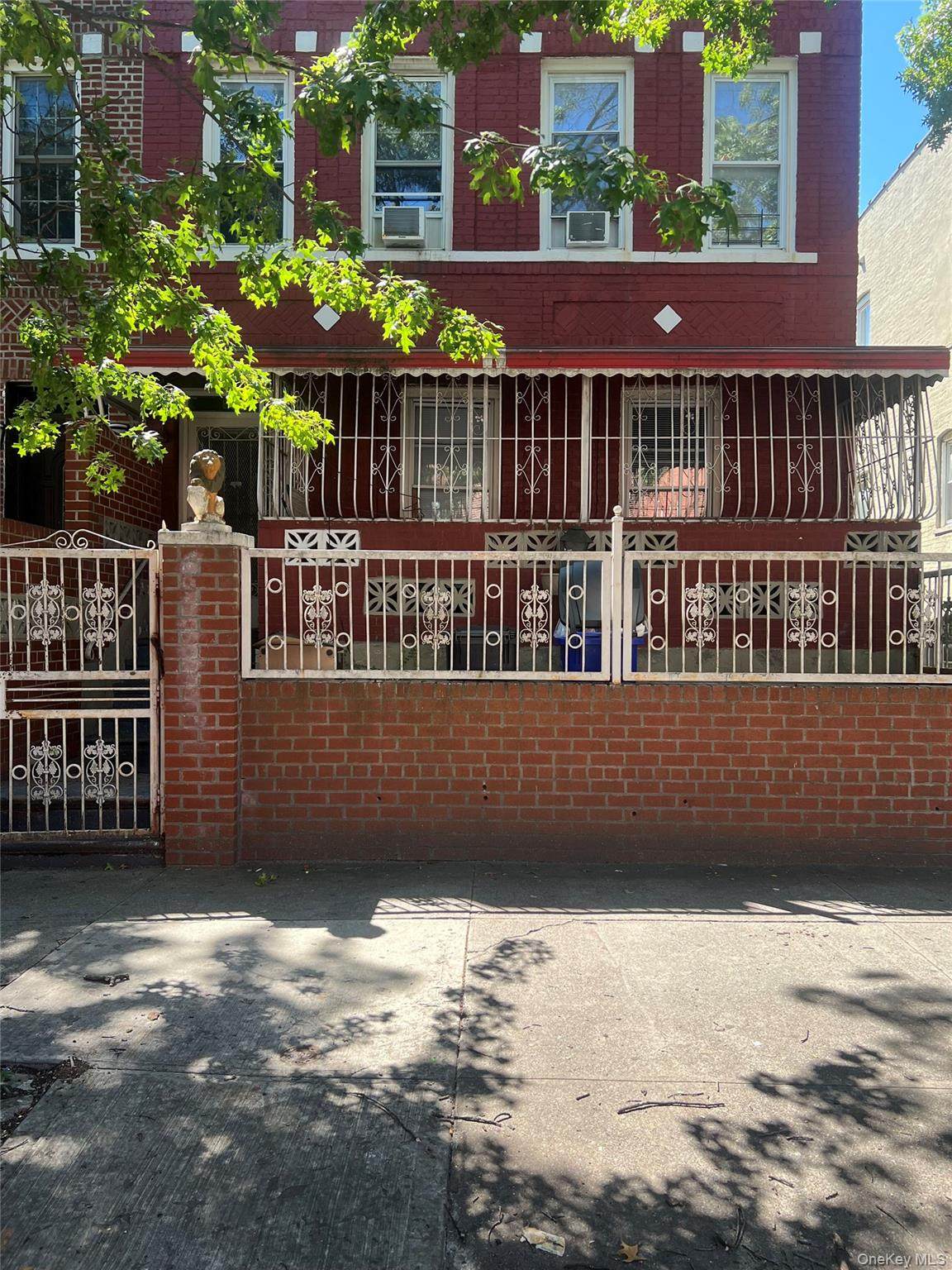 800 Crown Street - Photo 1