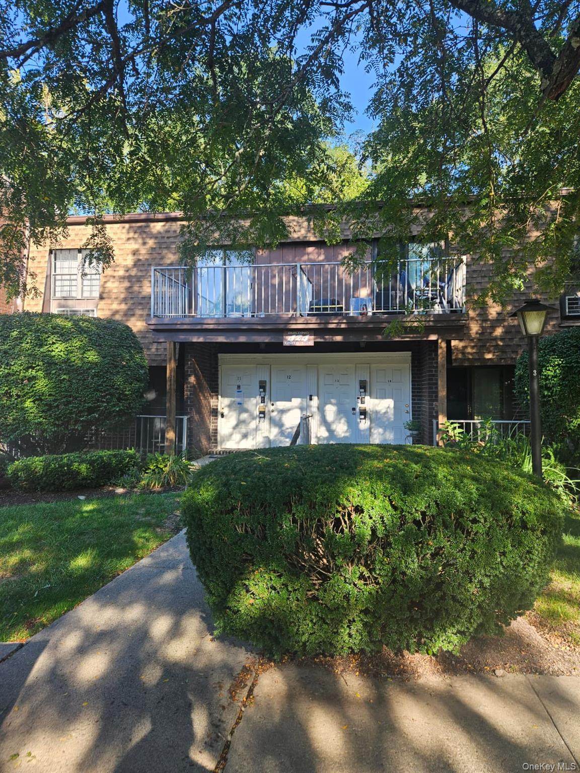 424 Carpenter Avenue - Photo 1