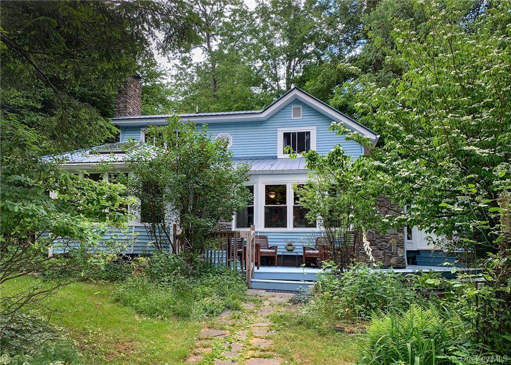 446 Shandelee Road - Photo 1