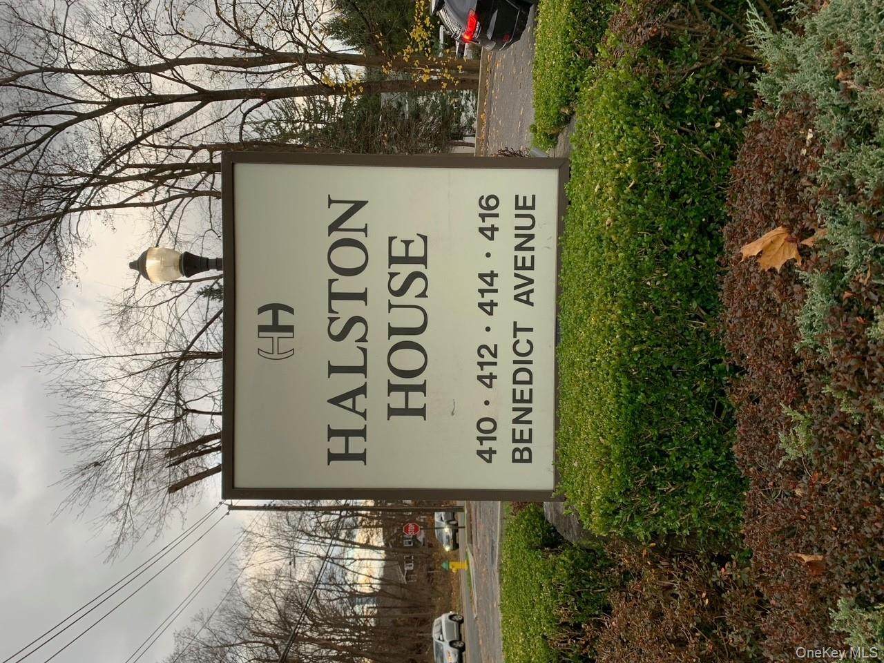 410 Benedict Avenue - Photo 1