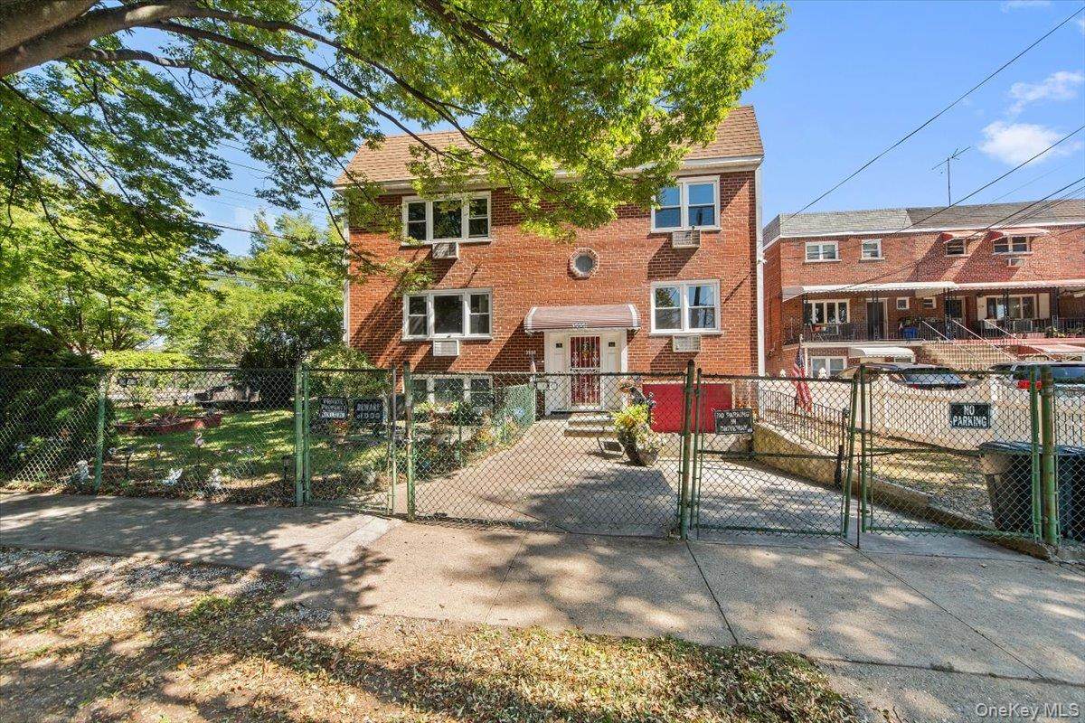 3950 Throggs Neck Expressway - Photo 1