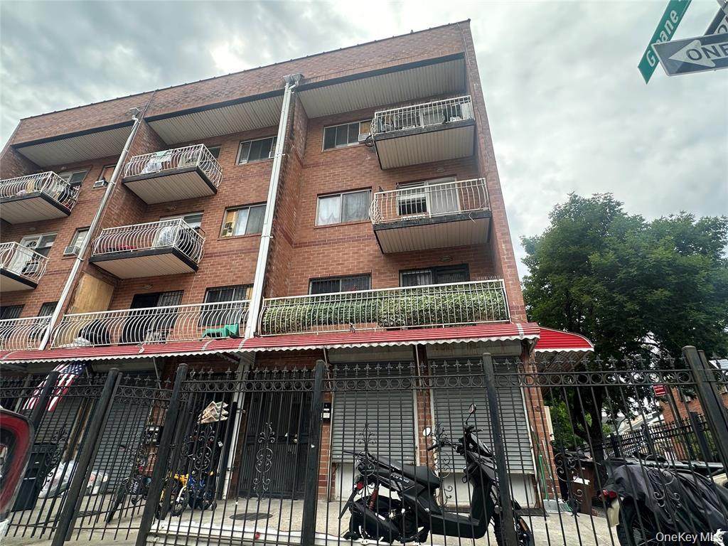 85-45 Britton Avenue - Photo 1