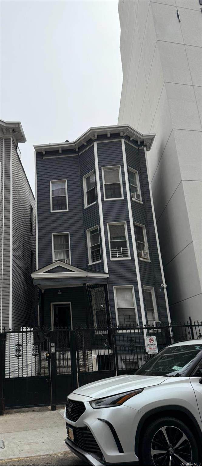 1956 Anthony Avenue - Photo 1