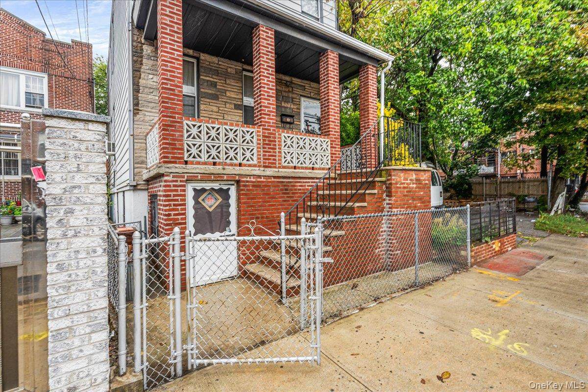 5523 Van Cleef Street - Photo 1