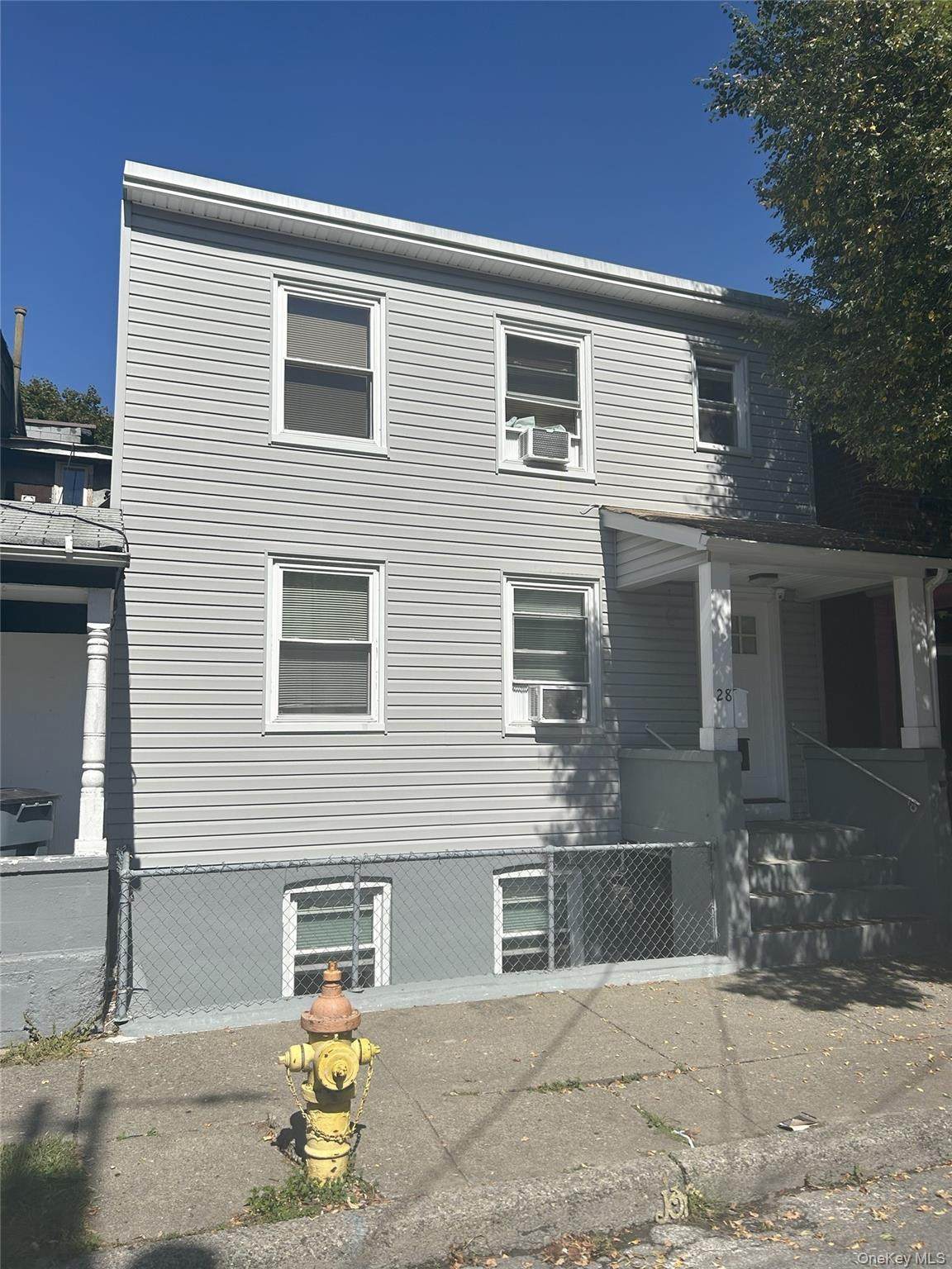 28 Hasbrouck Street - Photo 1