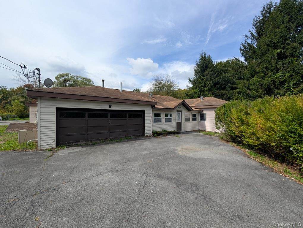 469 Eatontown Road - Photo 1