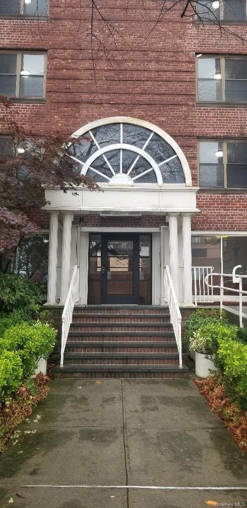 2140 Knapp Street - Photo 1