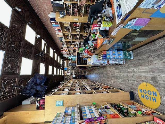 164 69 Avenue - Photo 1