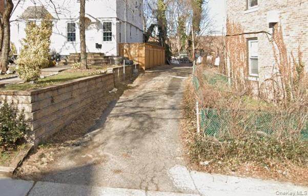 9 Morris Crescent - Photo 1