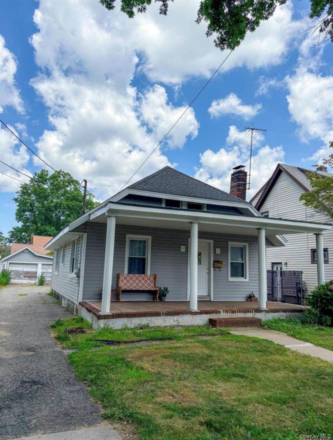 76 Henry Street - Photo 1