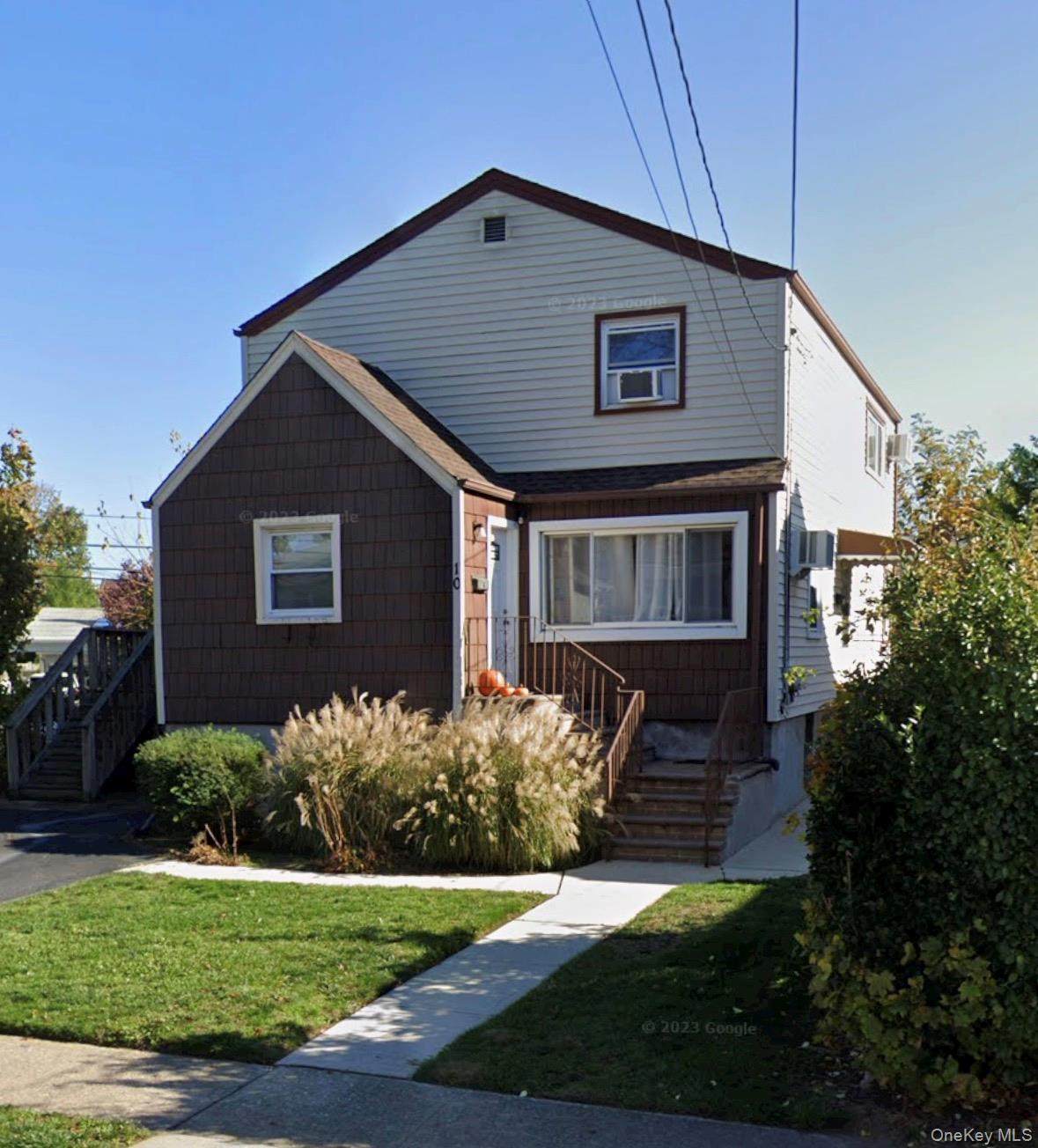 10 3rd Avenue - Photo 1