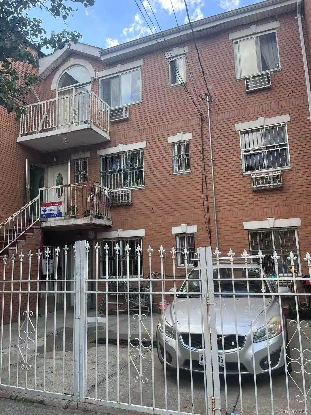 10205 46th Ave - Photo 1