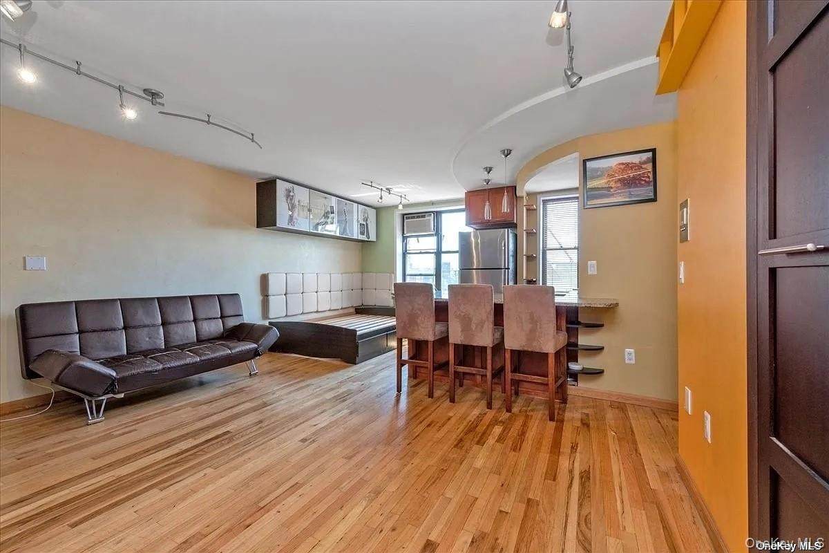 83-40 Austin Street - Photo 1