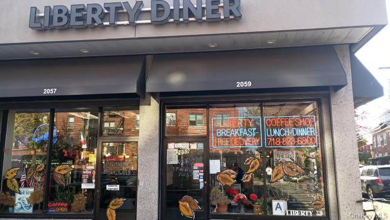 2055 Williamsbridge Road - Photo 1