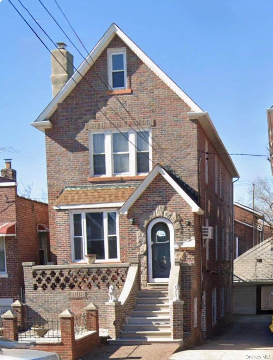 2527 Laconia Avenue - Photo 1