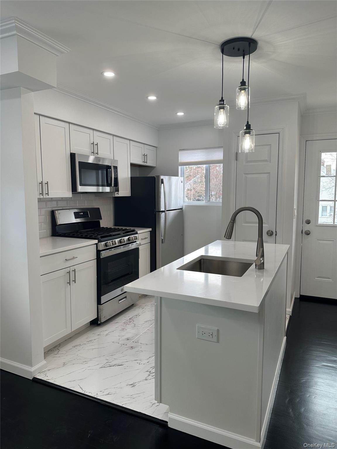 8 Central Drive - Photo 1