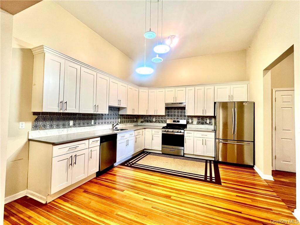 4 Main Street - Photo 1