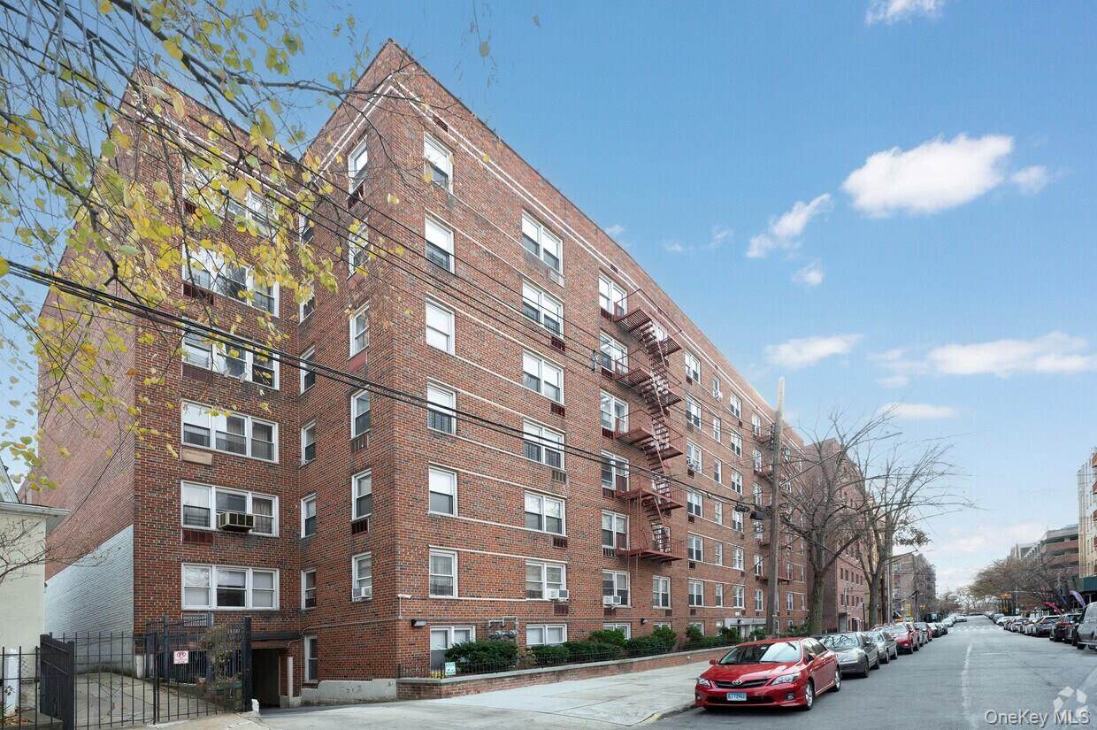 3520 Tryon Avenue - Photo 1