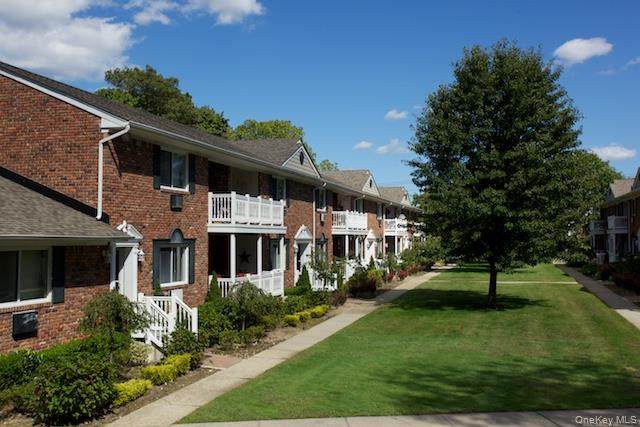 16 Garfield Avenue - Photo 1