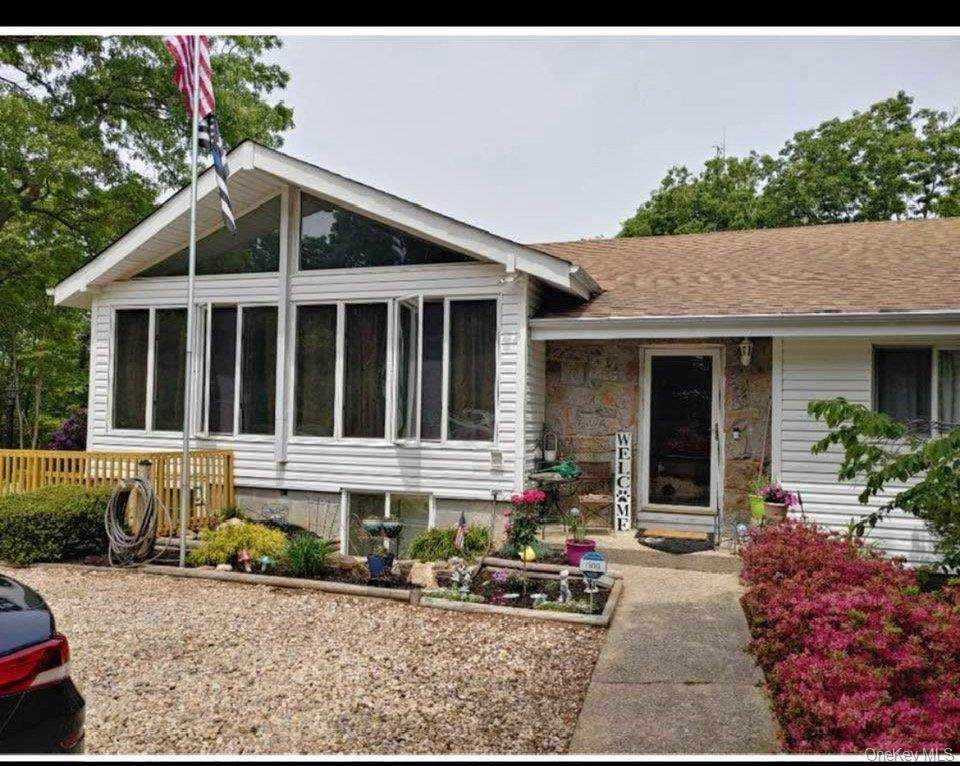 37 Knollcrest Avenue - Photo 1