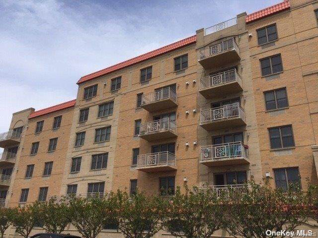 125 Broadway - Photo 1