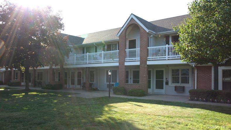 870 Little East Neck Road - Photo 1