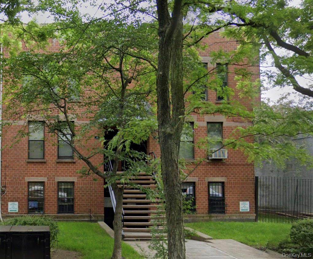 46 President Street - Photo 1