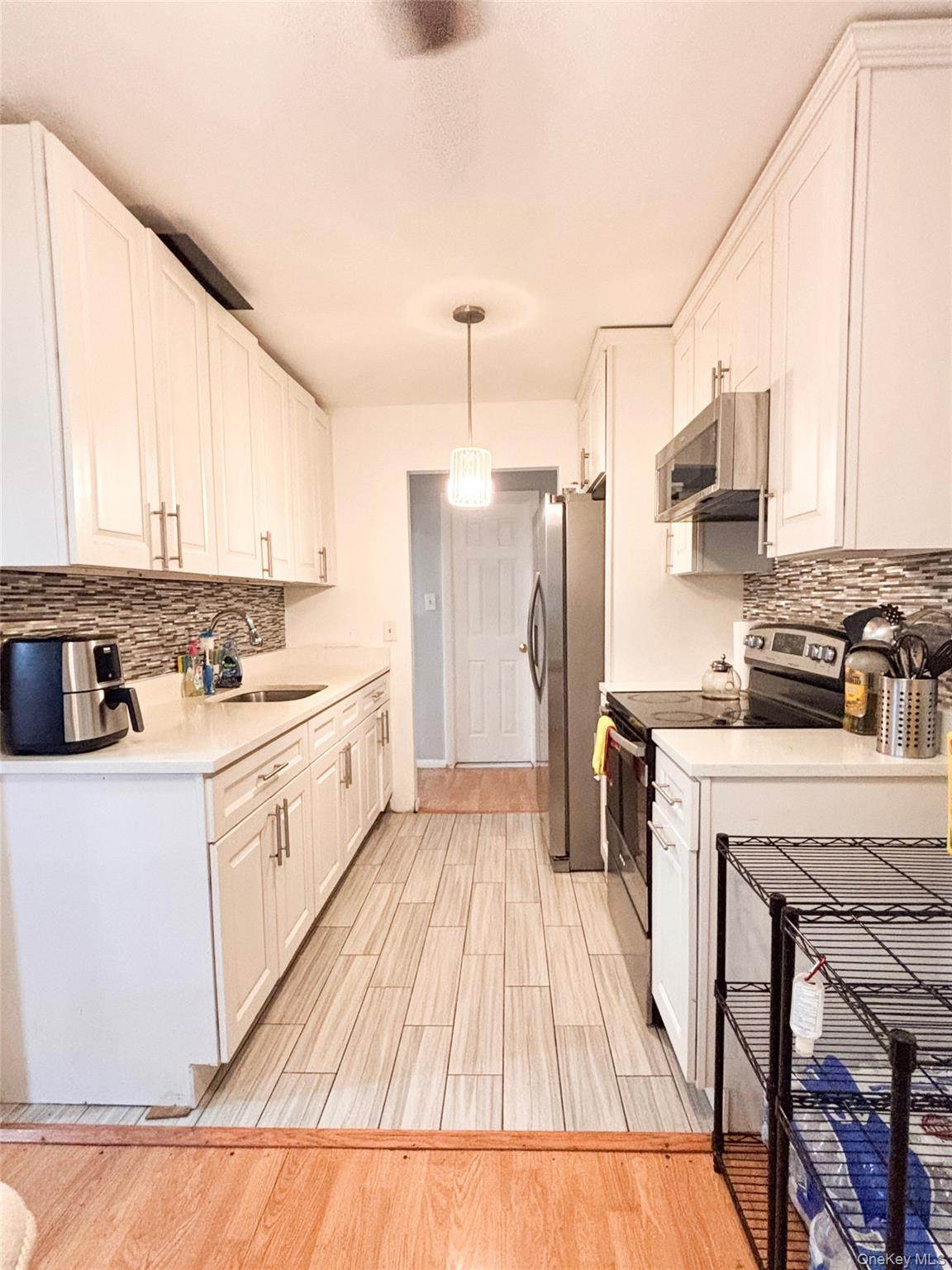 4 Rolling Way - Photo 1