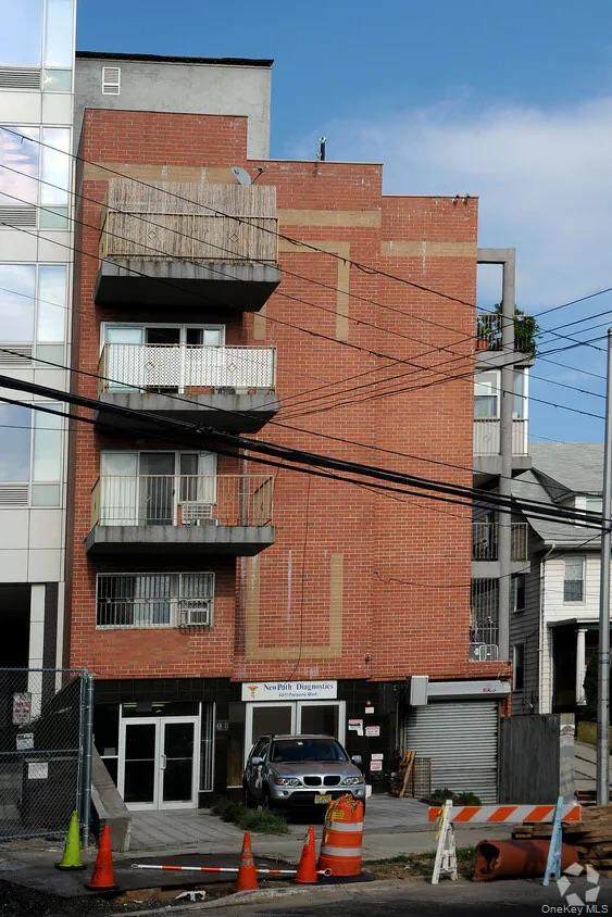 42-11 Parsons Boulevard - Photo 1