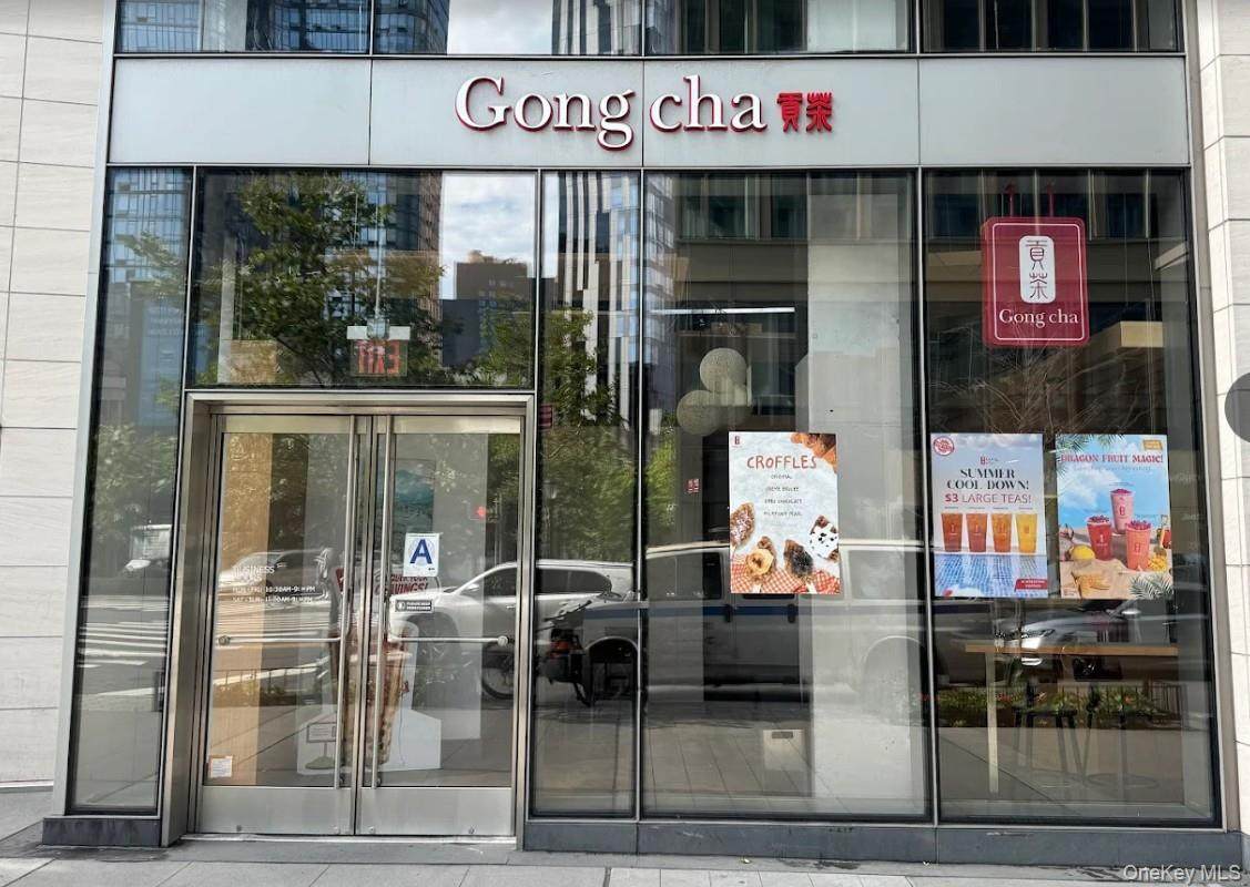 136 Willoughby Street - Photo 1