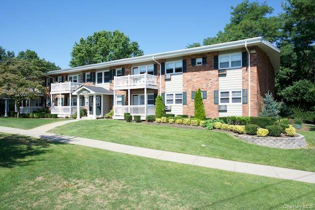 1355 Roanoke Avenue - Photo 1