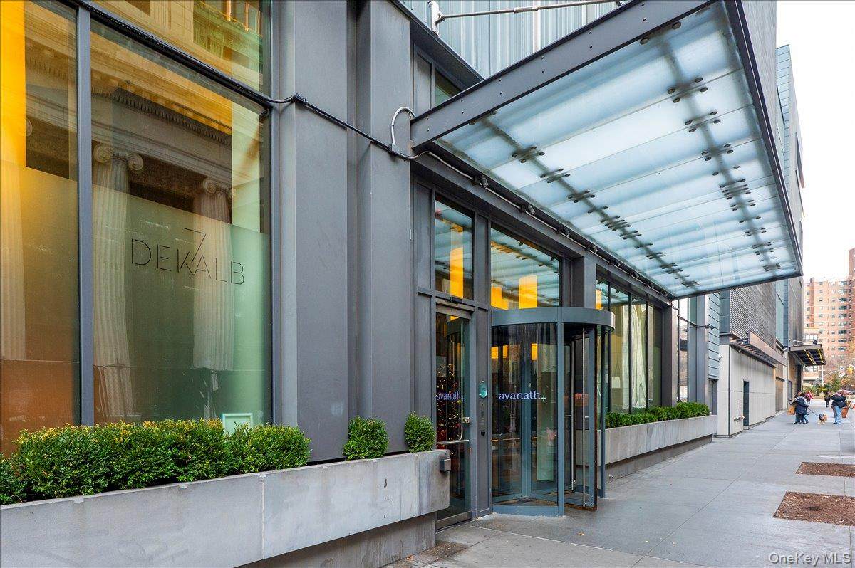 7 Dekalb Avenue - Photo 1