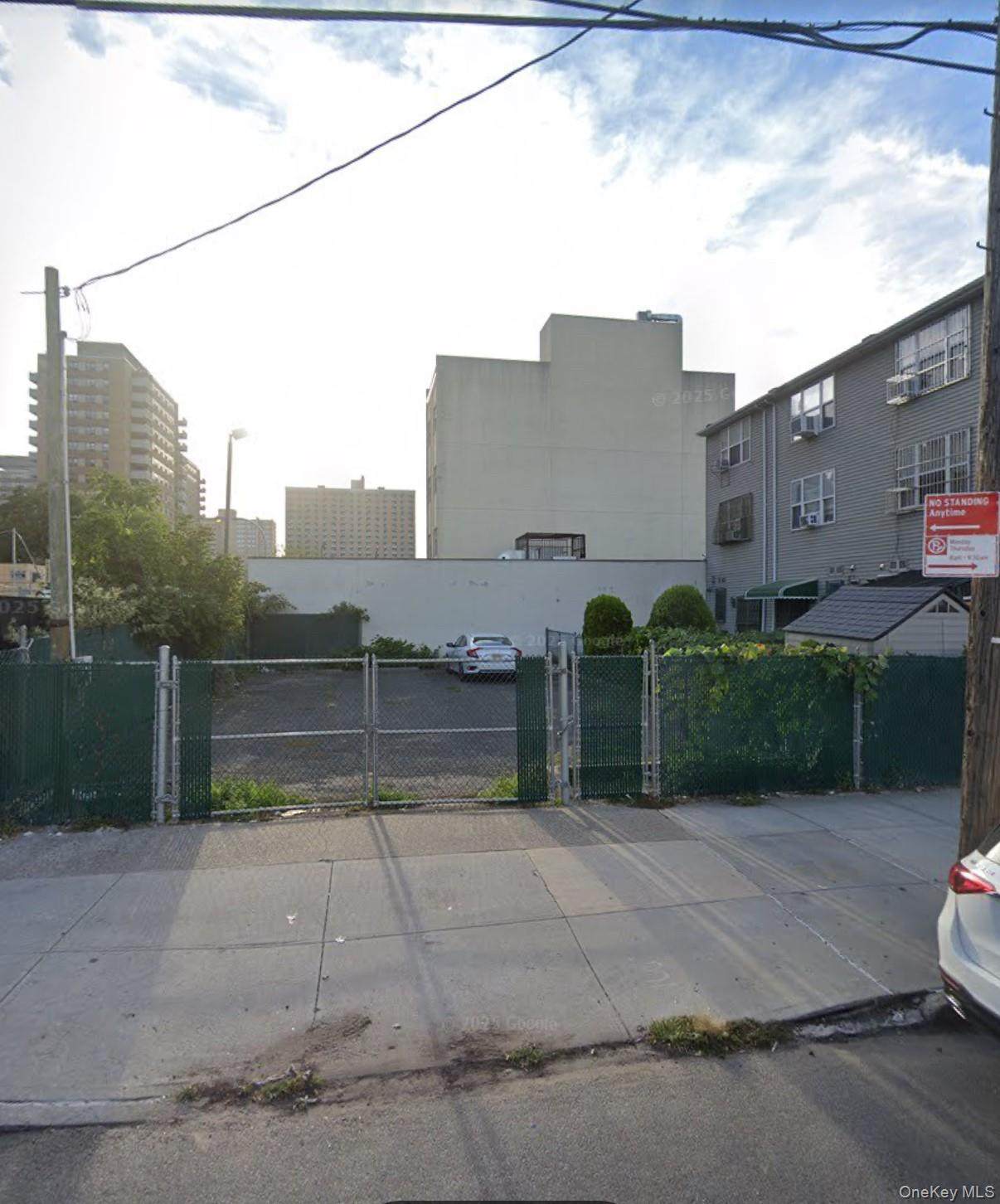 2912 31st Street - Photo 1