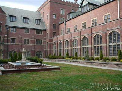 207 Chateau Rive Street - Photo 1