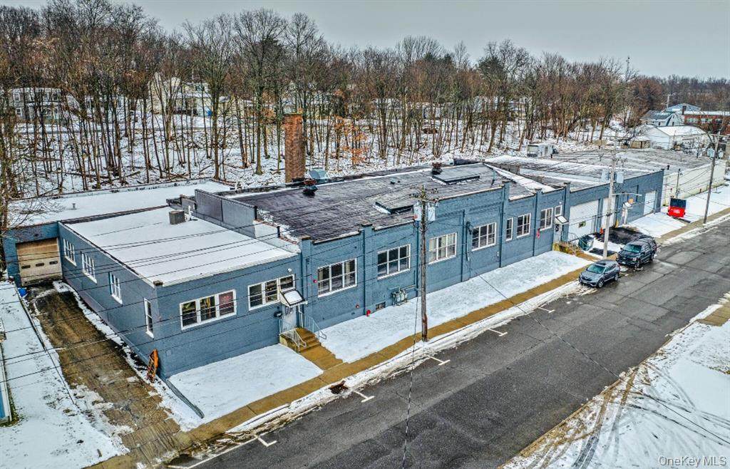 105 Sprague Avenue - Photo 1