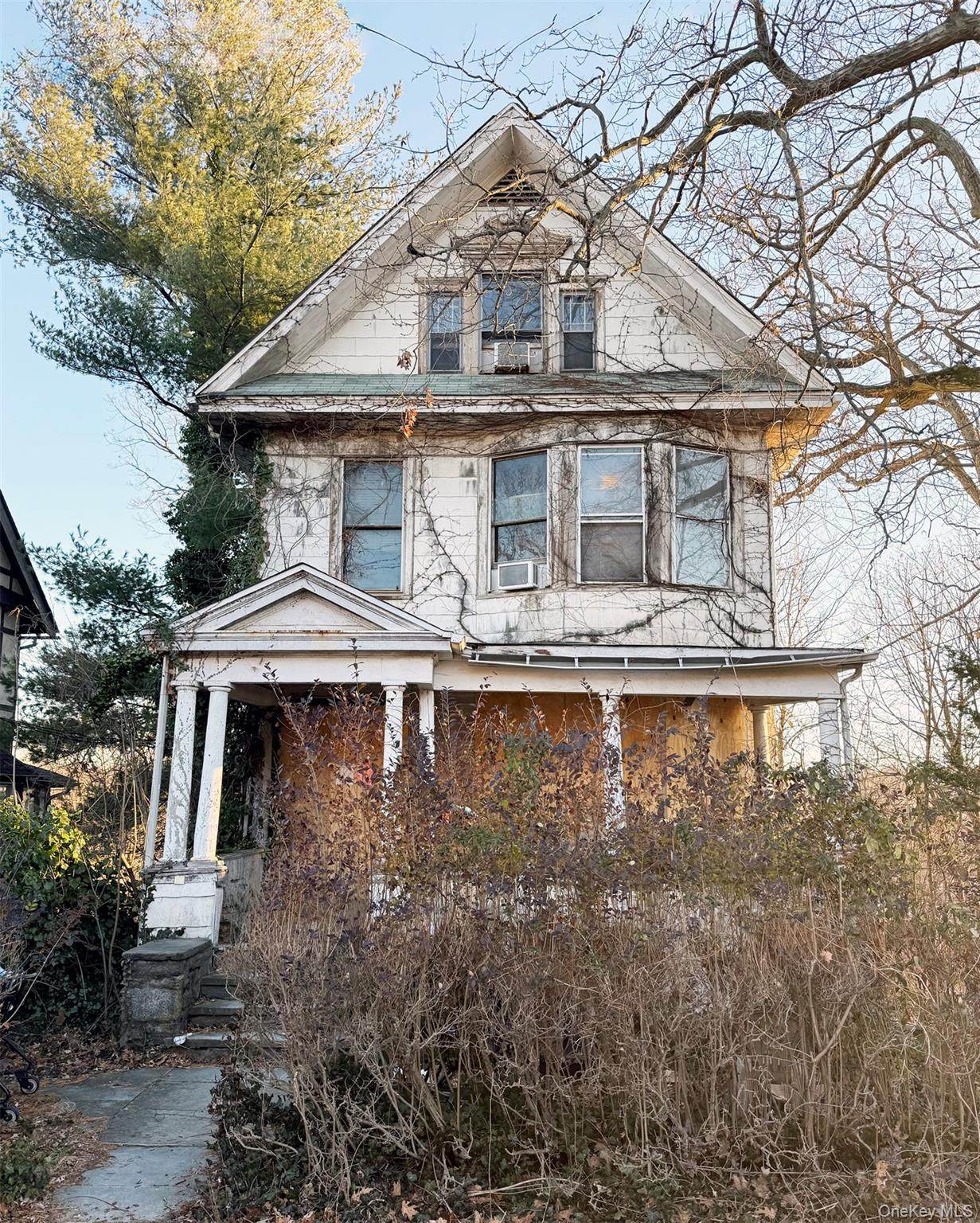 6 aka 10 Rossmore Avenue - Photo 1