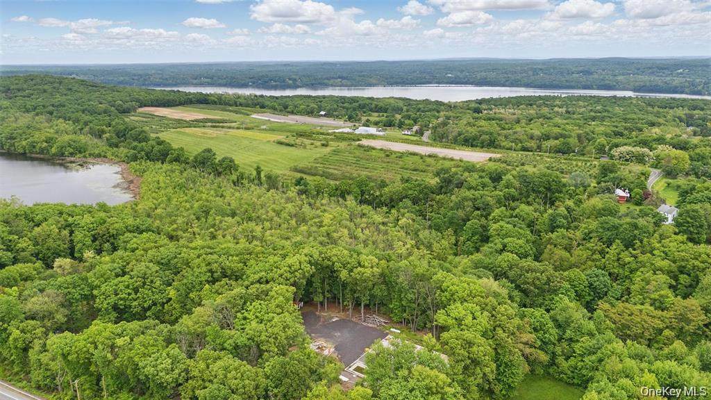 715 Broadway - Photo 1