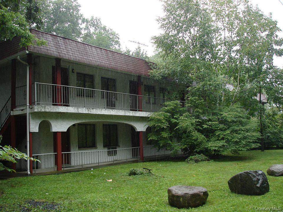 972 Route 9W - Photo 1