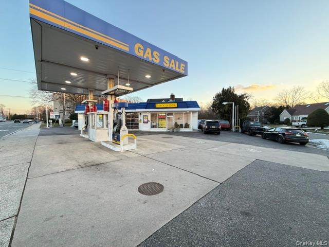 2 Front Street - Photo 1