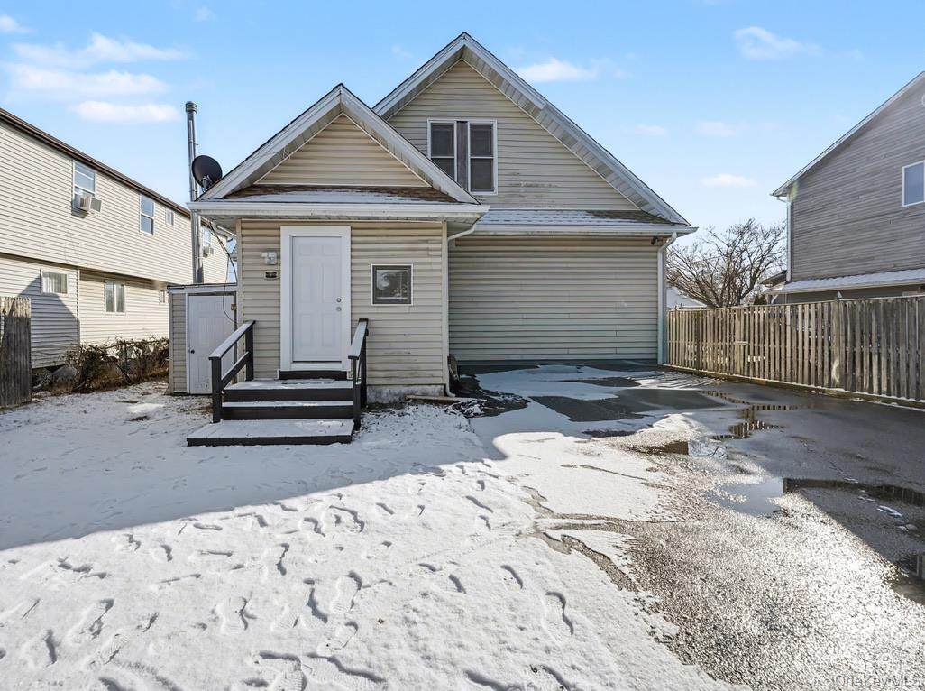 7 Atlantic Street - Photo 1