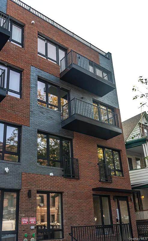 2502 Newkirk - Photo 1